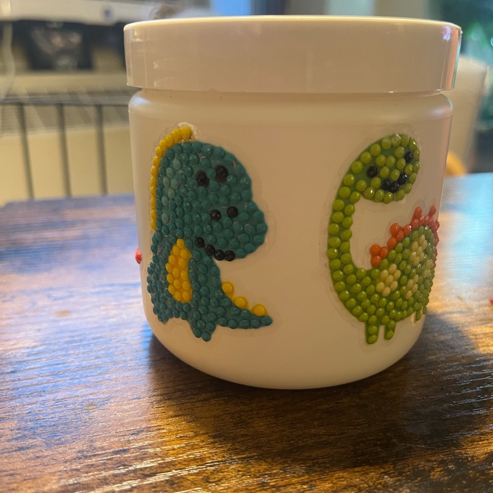 Cute diamond art Dinosaur Decorated Jar-FREE when bundled with 2 other items - Picture 3 of 3
